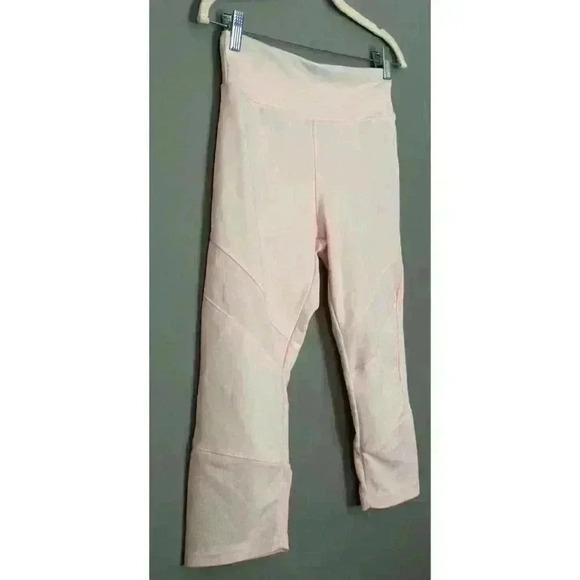 Series 8 Capri Fitness Performance Leggings (410) - Picture 2 of 9